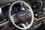 Chrysler Pacifica Hybrid Limited 2016 года